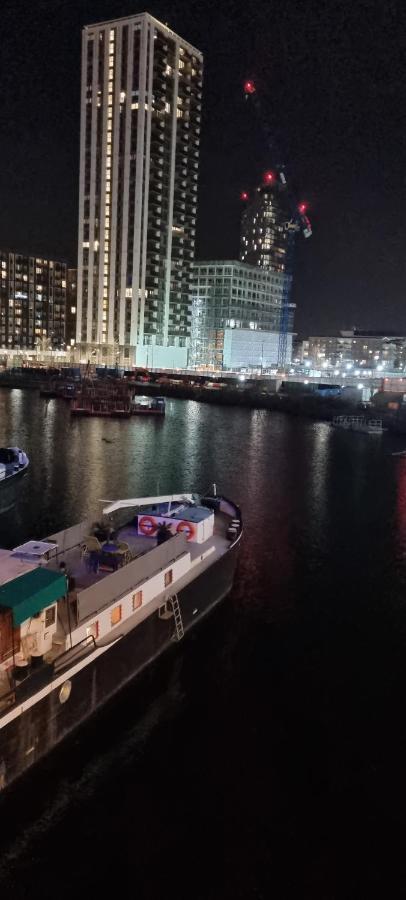 Double King Suite, Canary Wharf Waterfront ロンドン エクステリア 写真