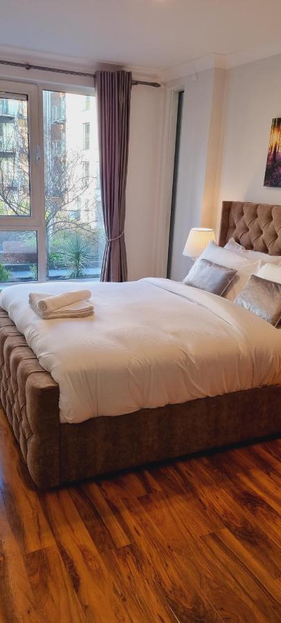 Double King Suite, Canary Wharf Waterfront ロンドン エクステリア 写真