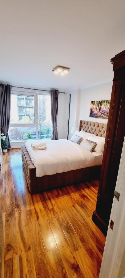 Double King Suite, Canary Wharf Waterfront ロンドン エクステリア 写真