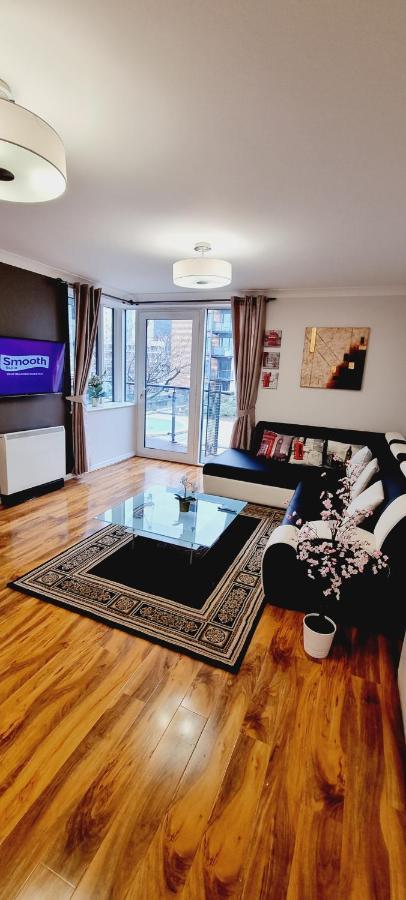 Double King Suite, Canary Wharf Waterfront ロンドン エクステリア 写真