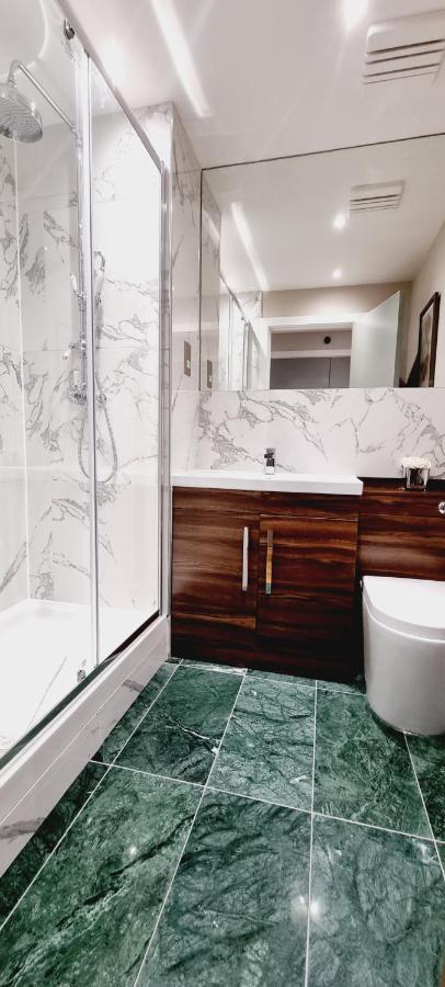 Double King Suite, Canary Wharf Waterfront ロンドン エクステリア 写真