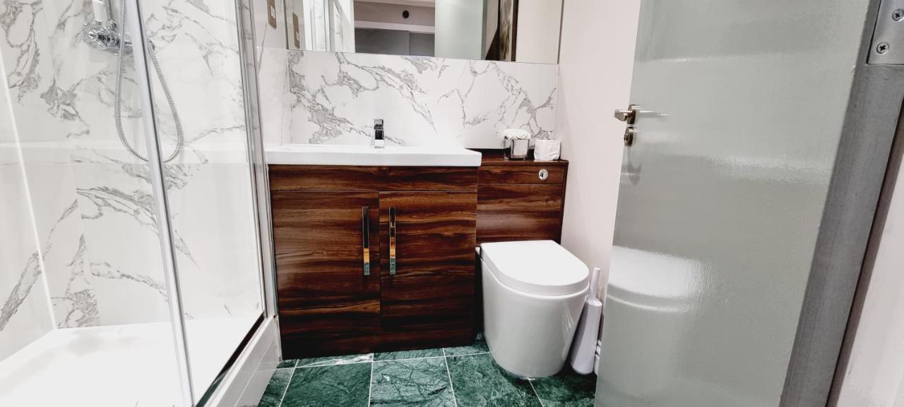 Double King Suite, Canary Wharf Waterfront ロンドン エクステリア 写真