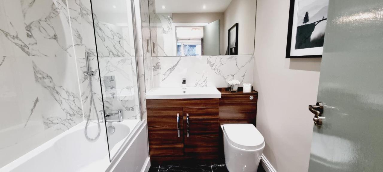 Double King Suite, Canary Wharf Waterfront ロンドン エクステリア 写真