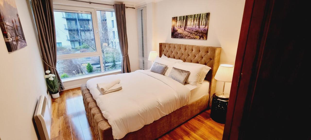 Double King Suite, Canary Wharf Waterfront ロンドン エクステリア 写真