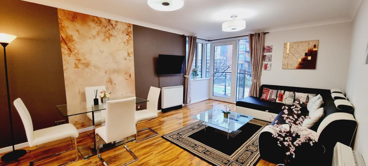 Double King Suite, Canary Wharf Waterfront ロンドン エクステリア 写真